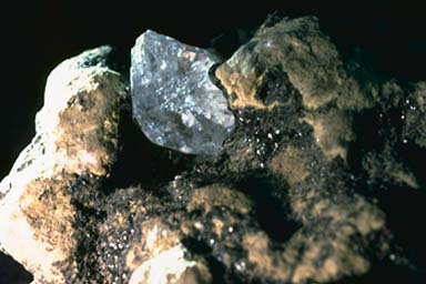 CLOSE-UP OF HERKIMER DIAMOND IN MATRIX